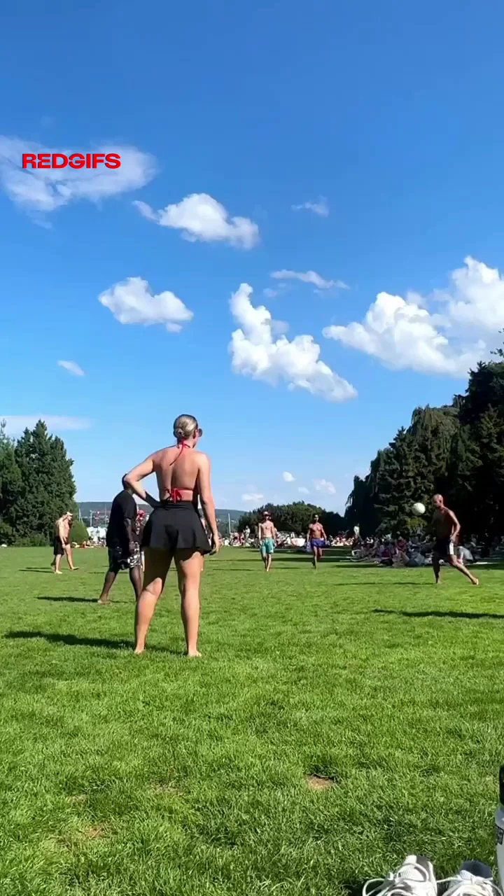 🔥 Slomo Thicc TikTok Thot Bouncing Tits & Ass in Park 🏖️🍑