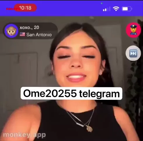Want to see more of this Latina ?