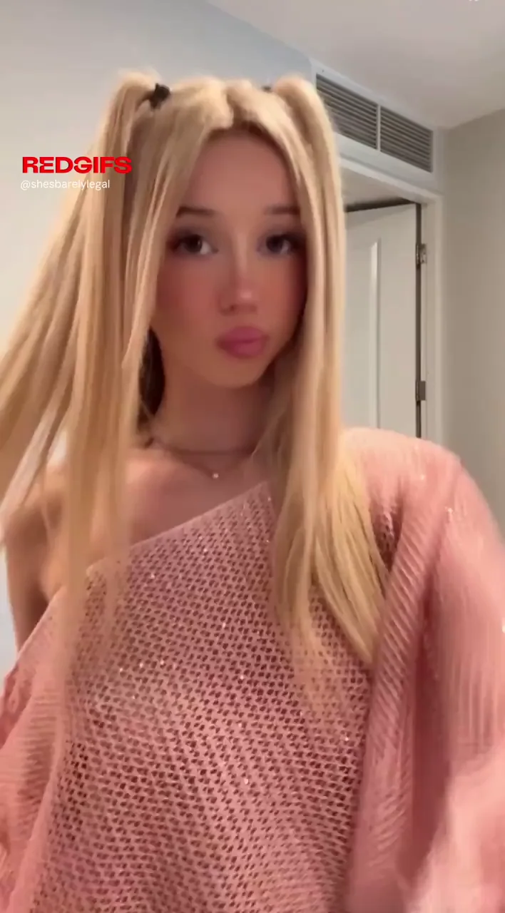 Tiny Titties Bounce HUGE in Sweater Reveal 💕🍈🍈
