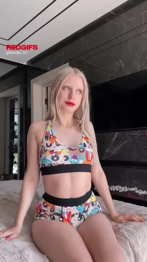 An amazing reveal of cuties