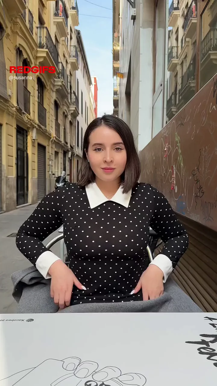 🔥 Cafe Slut's Massive Titty Drop 💦🍒