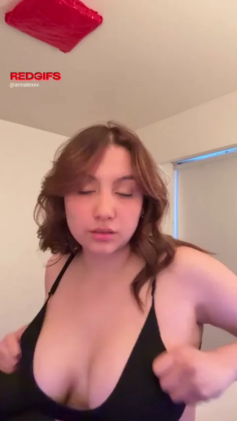 80 pounds of… TITTIES!!😈😈 [drop]