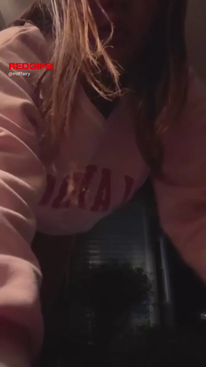 Front porch twerk sesh 🤪