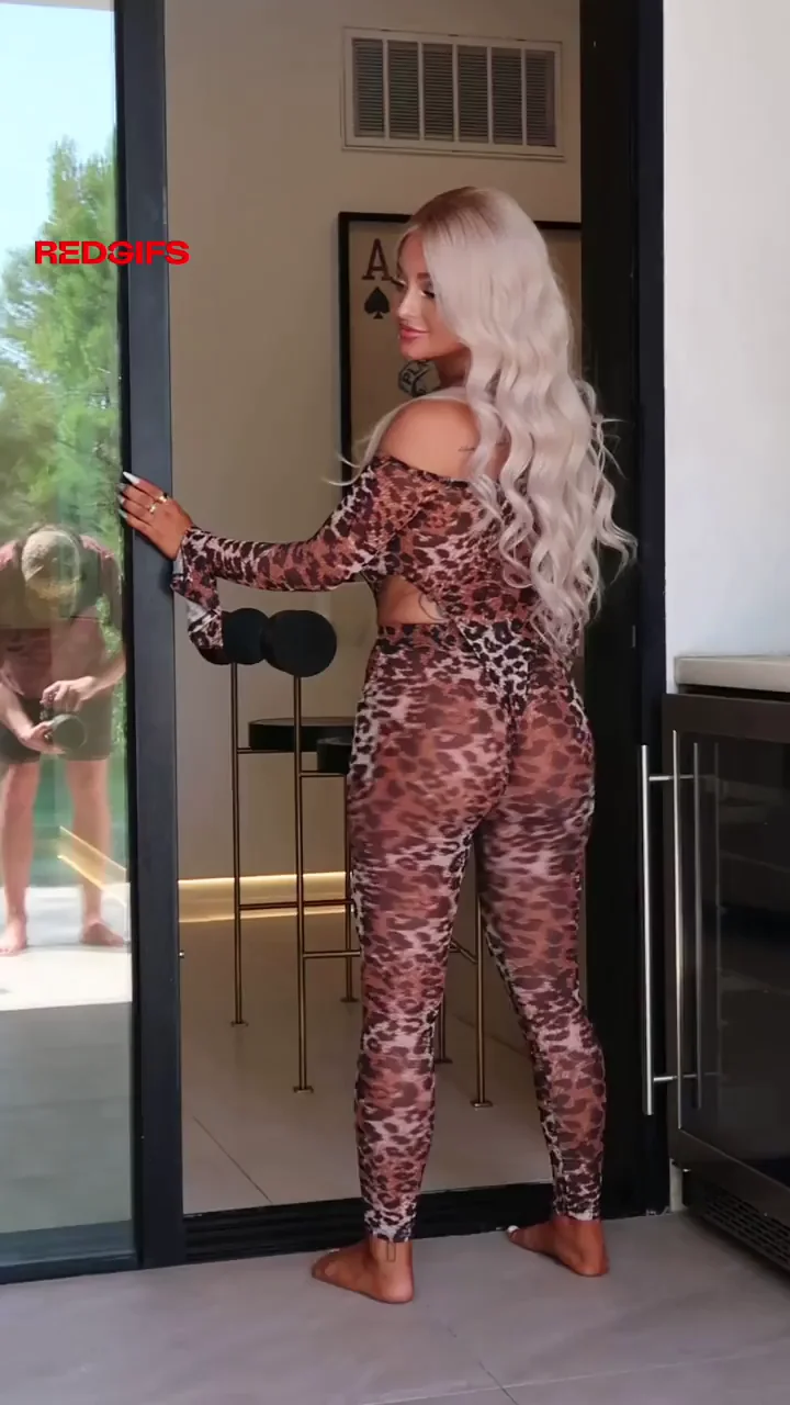 Perfect ass to hypnotize you