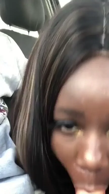 Gimme That White Dick, Babe! 🍆👅
