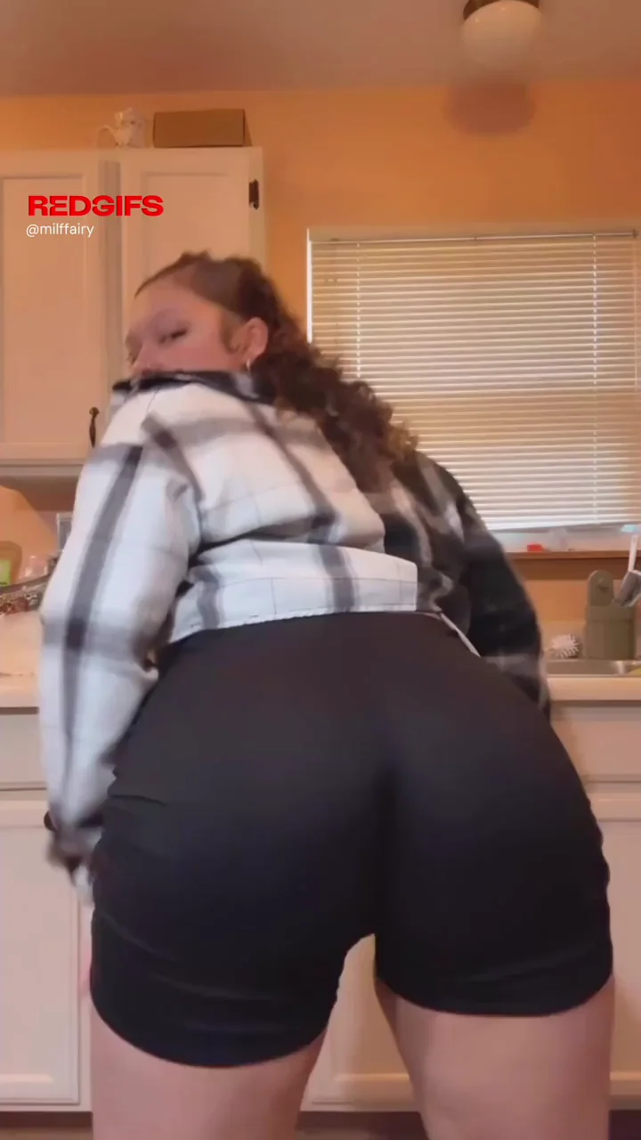 Bounce This Juicy Bubble Butt on You 🫶🏽🍑