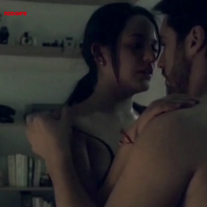 Dolores Paradis -  "Capadocia" S01E10 (2008)