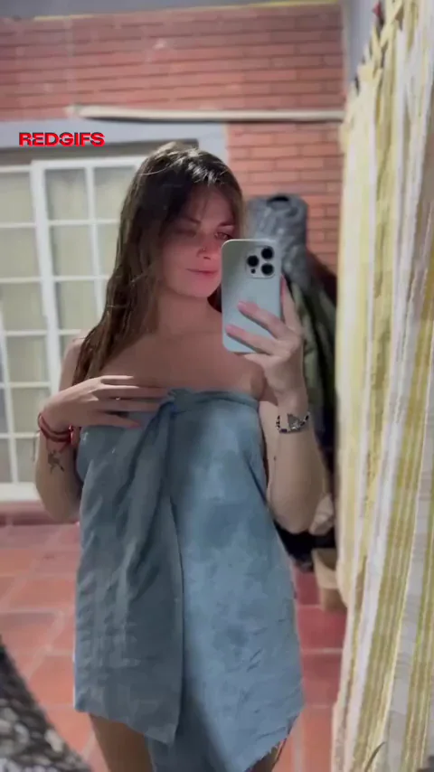 Towel Tease Slip 😏💦 Young Hottie Flashes Tits!
