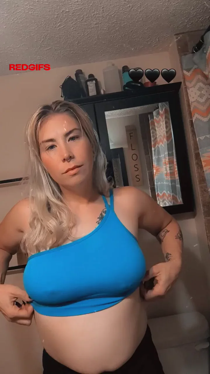 🔥 One Titty Flash & You're Addicted... Keep Begging? 😈