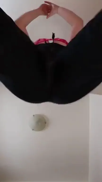 Leg Day Flex: Check My Juicy Pussy Form! 💪🍑🔥
