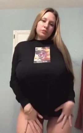 Huge Boobs Reveal