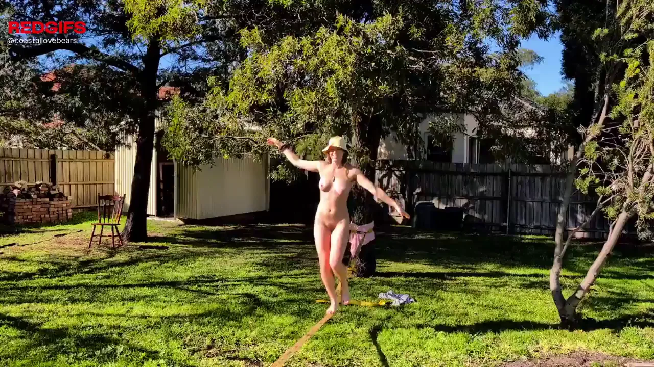 Clever Cutie Goes Full Nude Outdoor Fun 😏🌳🍑