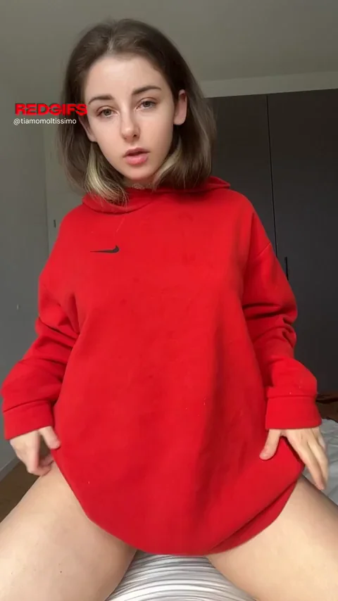Tiny Teen Begs to Get Bred Raw Right Now