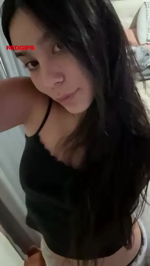 Legal Teen Slut Reveals Her Perky Tits 🍈🍈 How You Gonna Serve?