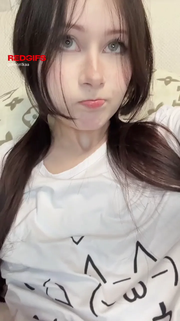 I'm the smallest girl in college and my tits are so cute~