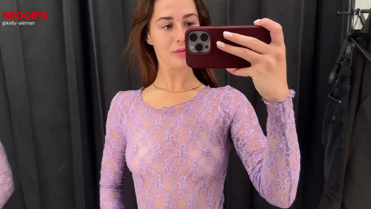 No bra, no problems!