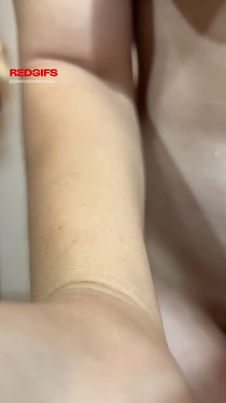 Tiny in the front, but the back is fully stacked