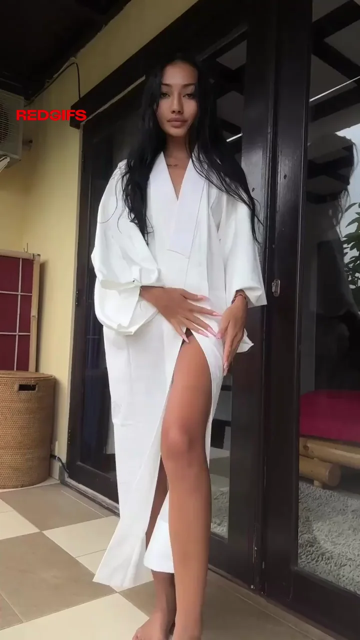 Petite Asian Tease Drops Robe to Flaunt Fuckable Tiny Tits