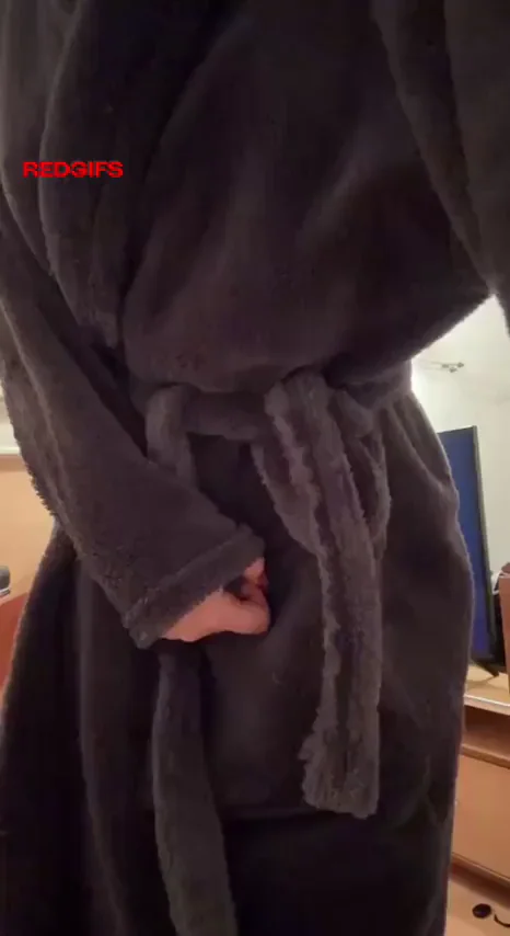 Fluffy Coat Tease: Cute Amateur Drops Robe for Perky Titties 😍🔥