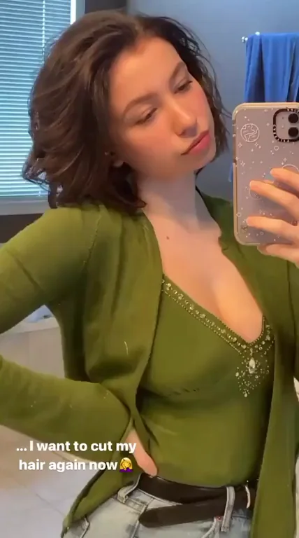 Katelyn Nacone's Massive Tits Tease 💦🍈🍈