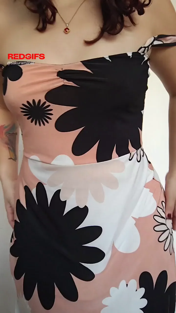 Latina Step-Daughter's Thick Ass Begging for Worship 😈🍑