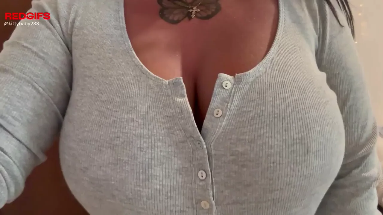 Big tanned tits drop