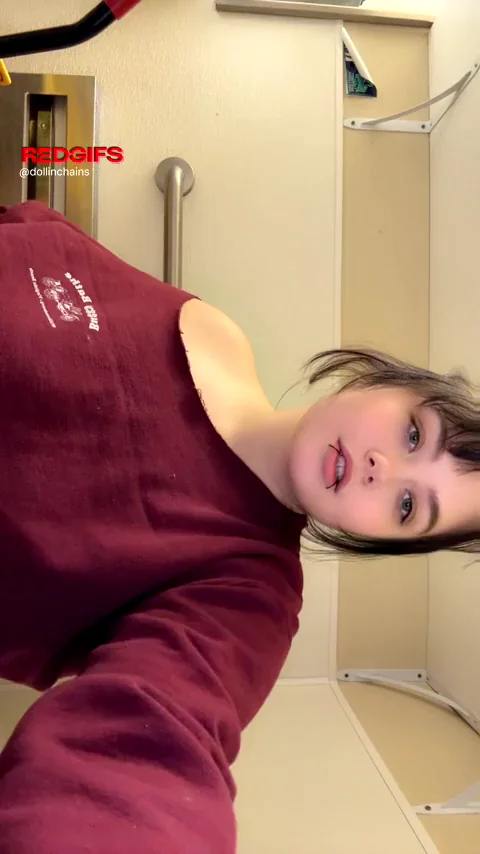 A soft reveal