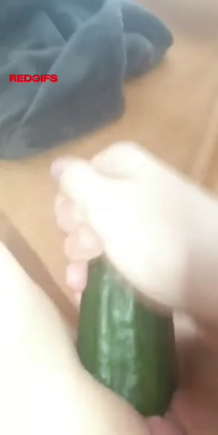 Craving Real Cock But Fisting My Tight Teen Pussy with Cucumber 🍆💦