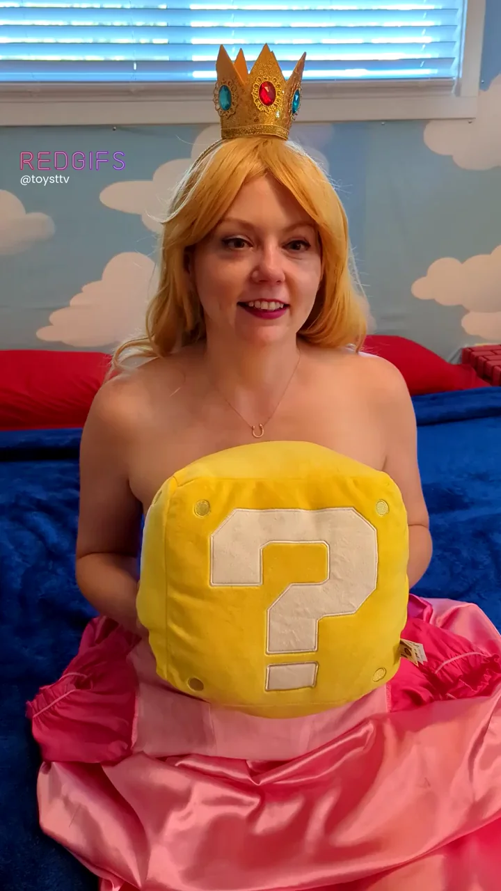 Princess Peach deserves a good fucking, doncha think...