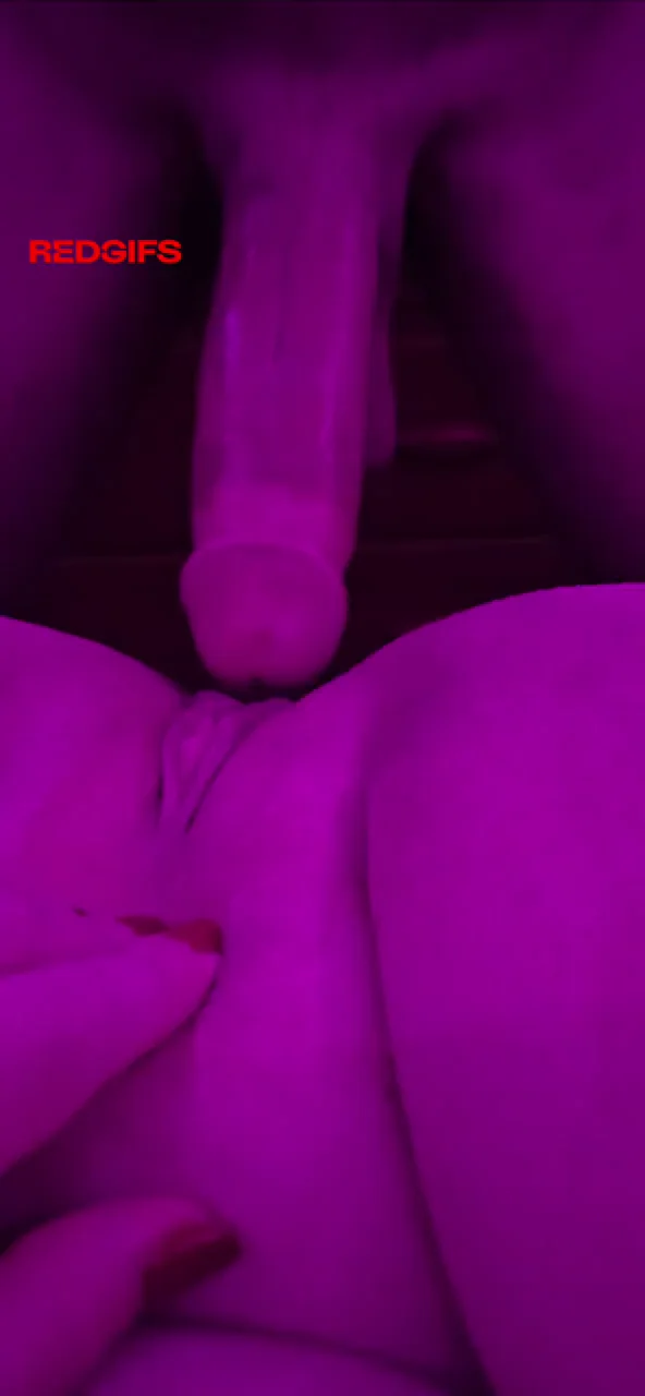 Monster Cock Bulging Her Tight Pussy Deep in Missionary 😈🍆💦 [SugarBellz]