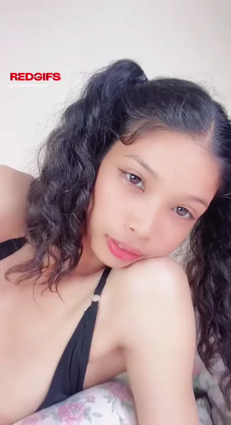 Petite body wide open for daddy