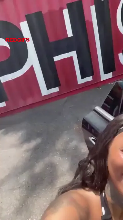 She loves eating her bro in law dick in public