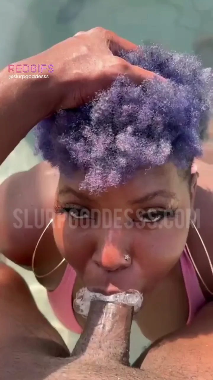 What’s wetter the pool or my throat? $5 OF in bio 😈