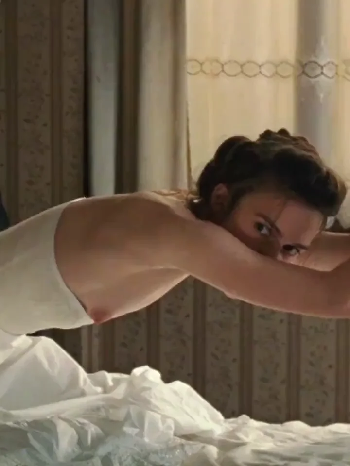 Keira Knightley's Perky Tits Exposed in A Dangerous Method 🔥🍒
