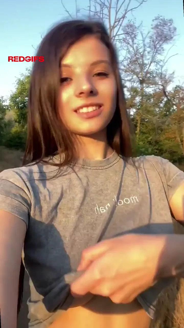 Sunset Tits Tease: Watch Me Flash These Big Jugs Outdoors 😈🌅🍈🍈