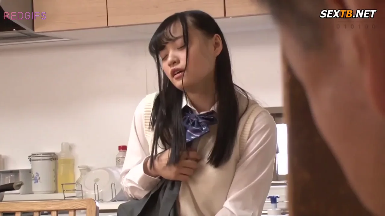 Urara Kanon’s Steamy Kitchen Pussy Play 😈🍑 VRTM-507