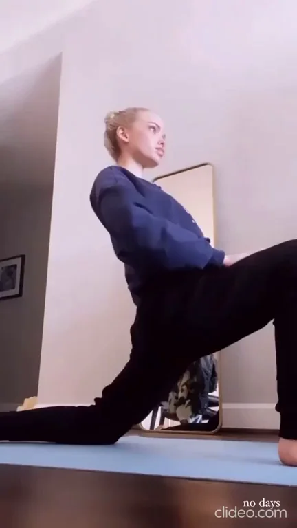 Dove Cameron's Juicy Yoga Pants Ass Tease 🍑🔥