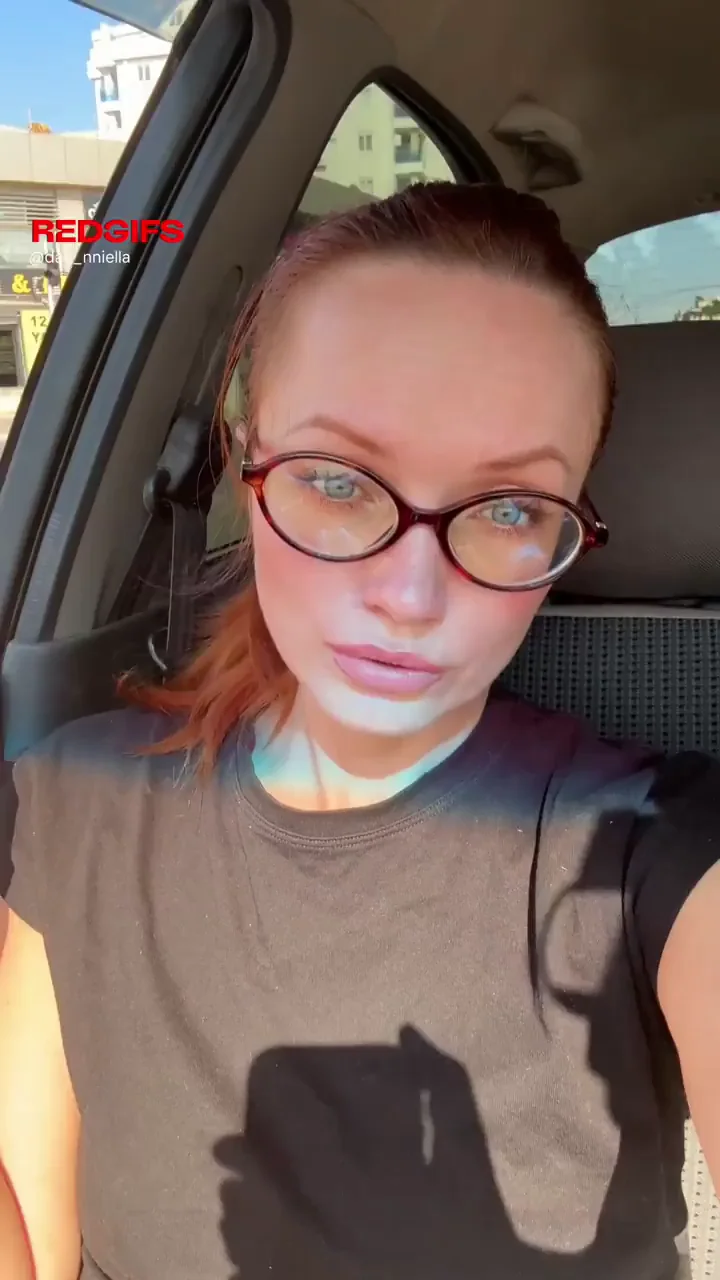 🔥 Wet Redhead MILF Fingers Her Juicy Pussy on Car Ride 😈💦
