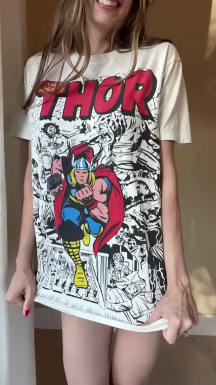 Big T-Shirt Tease: Juicy Ass in Thong 😈🍑
