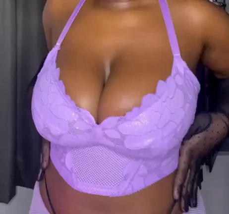 Happy Titty Tuesday x