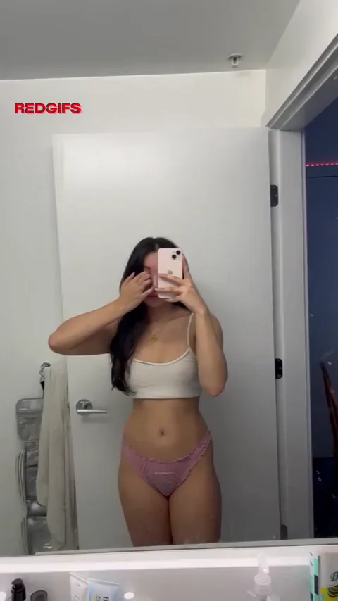 Sink Gets Lucky with My Juicy Asian Ass 🍑💦
