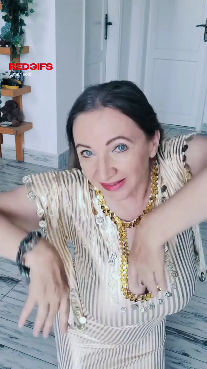 Sexy GILF in oriental style
