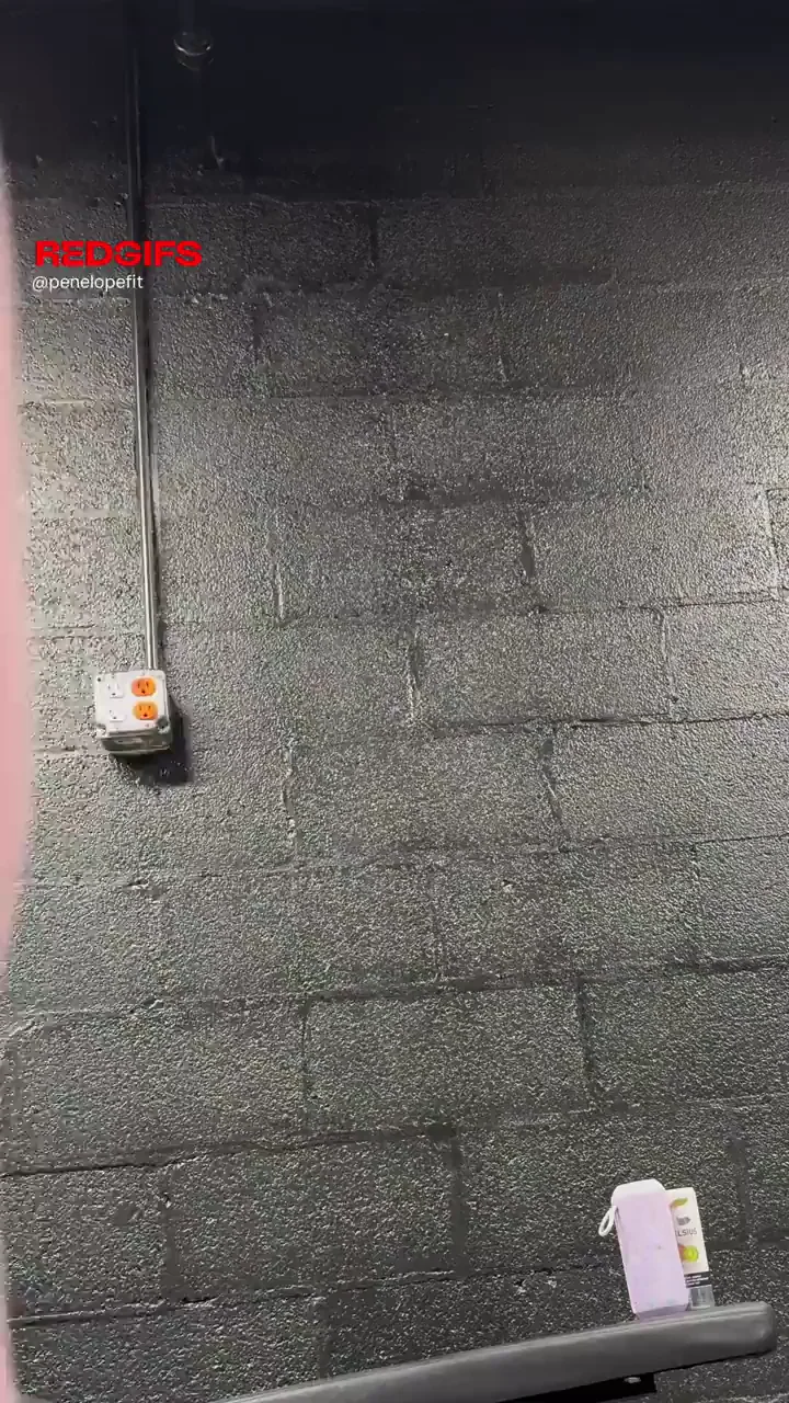 Cum throw me around like some weights..