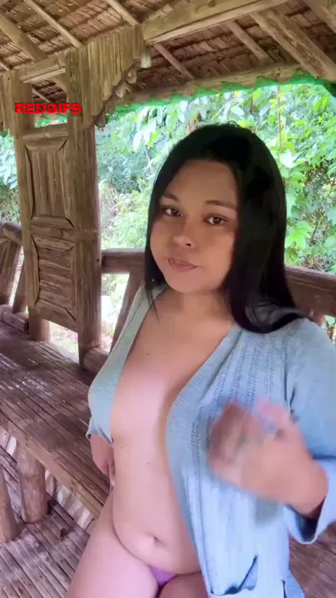 Slutty Asian Hottie Flashing Tits & Pussy Outdoors 🏞️🍑