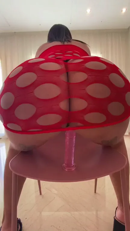 I don’t have many tattoos but this is the best angle to see them (f40)