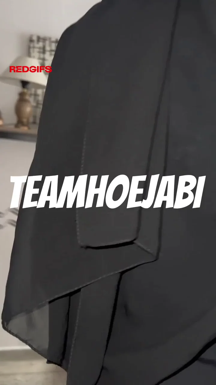 abaya is not enough to hide gigantic titiz  you can see everything
