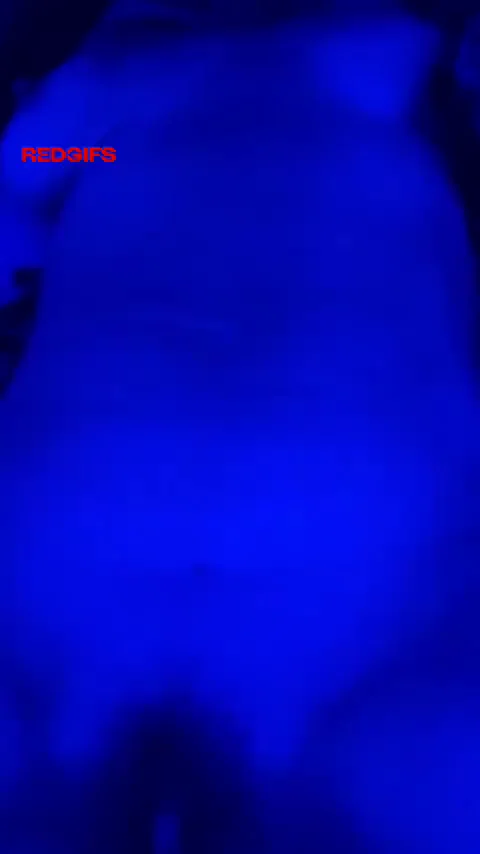 The most epic way to spit roast. Arch that back baby girl