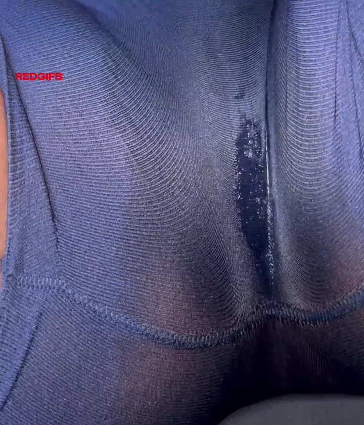 would you put your tongue on it? pretty pleeeease 🤤👅💦