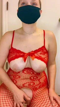 [F] buzzed all my hair off. ? would u still fuck me?