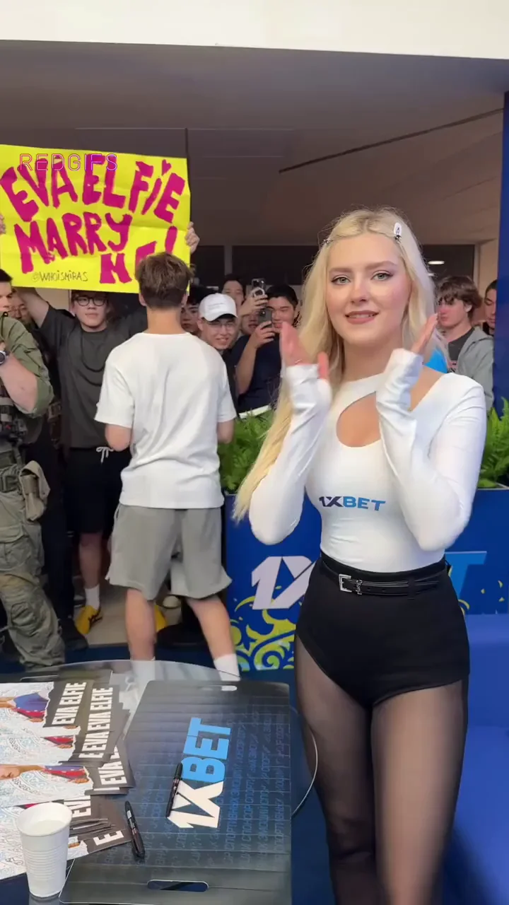 Eva | ‘Should I say yes?’